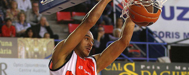 Adam Hanga